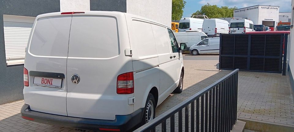 Volkswagen T5 Transporter Kasten-Kombi ZWEIMASENSCHWUNGRAD! in Bochum