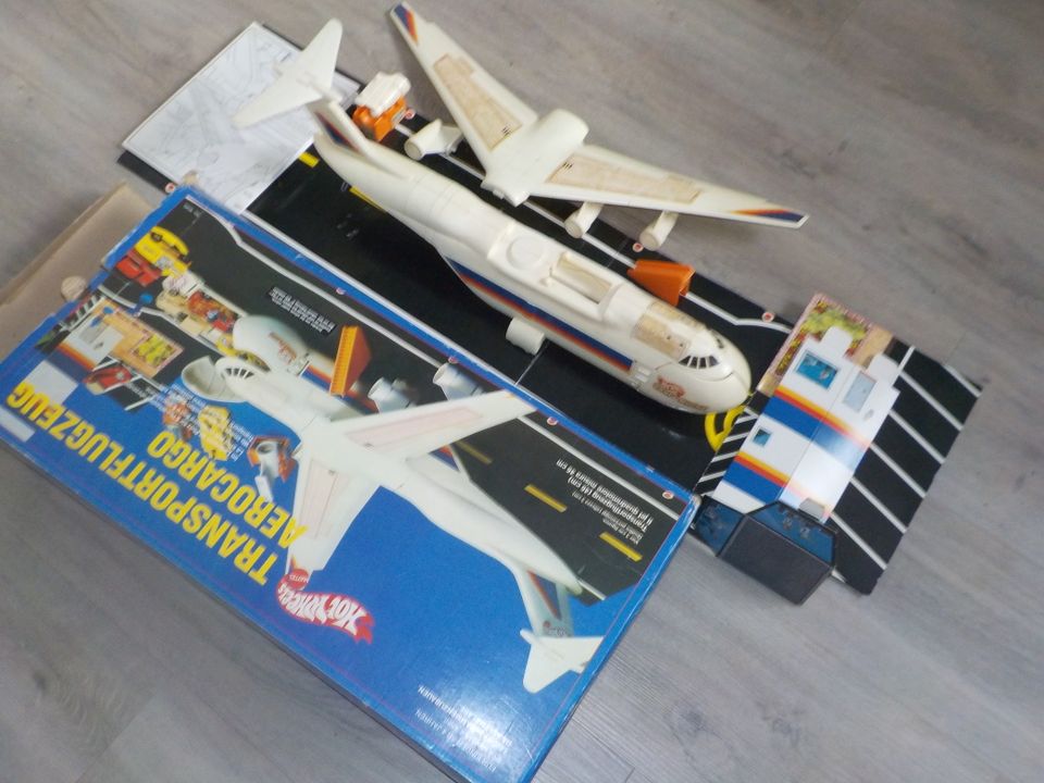 Hot Wheels Cargo Plane (Flachtflugzeug) zu verkaufen in Karlsruhe