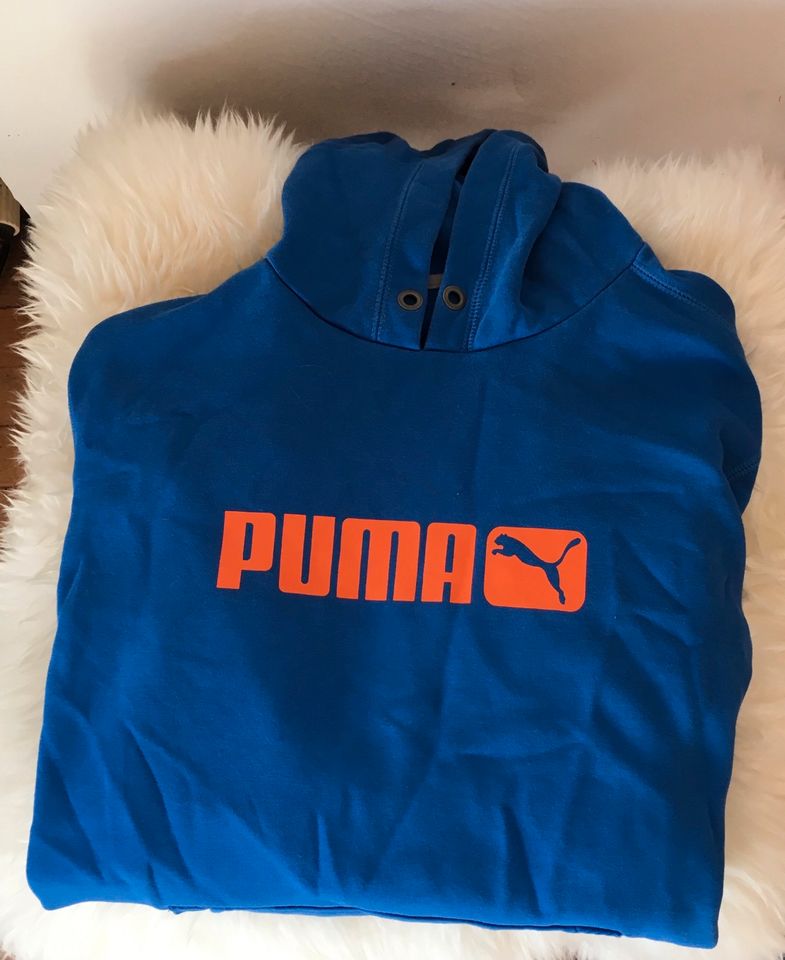 PUMA Hoodie in Passau