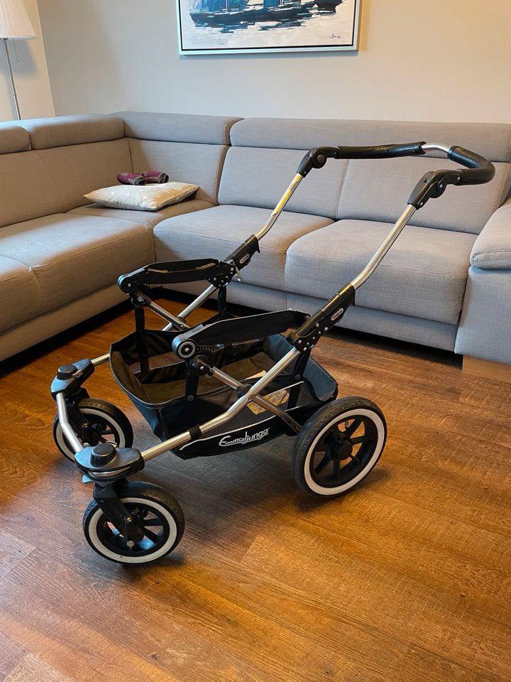 Emmaljunga Kinderwagen Duo S Lounge Navy + Zubehör in Flensburg