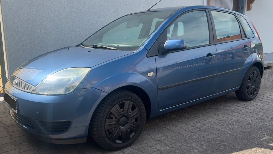 Ford Fiesta  93000km in Nürnberg (Mittelfr)