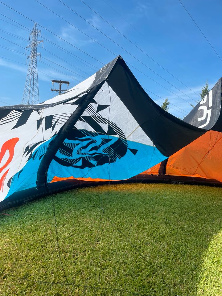 Kite Flysurfer Boost 18qm Leichtwindkite in Bingen