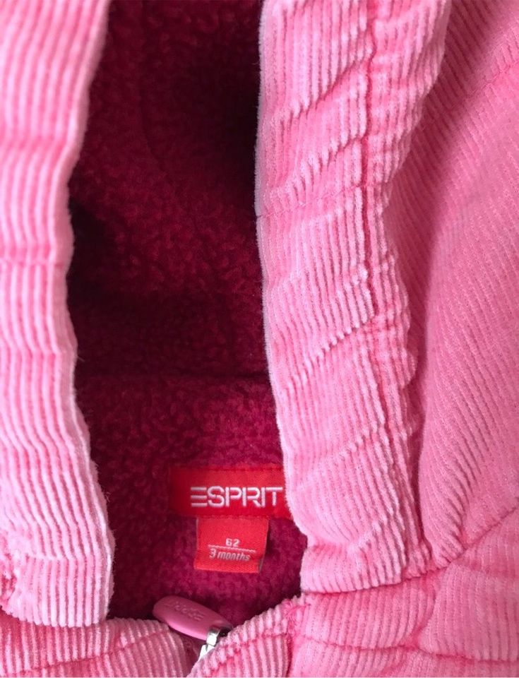 Esprit Winterjacke Gr. 62 + Fußsack in Kamen