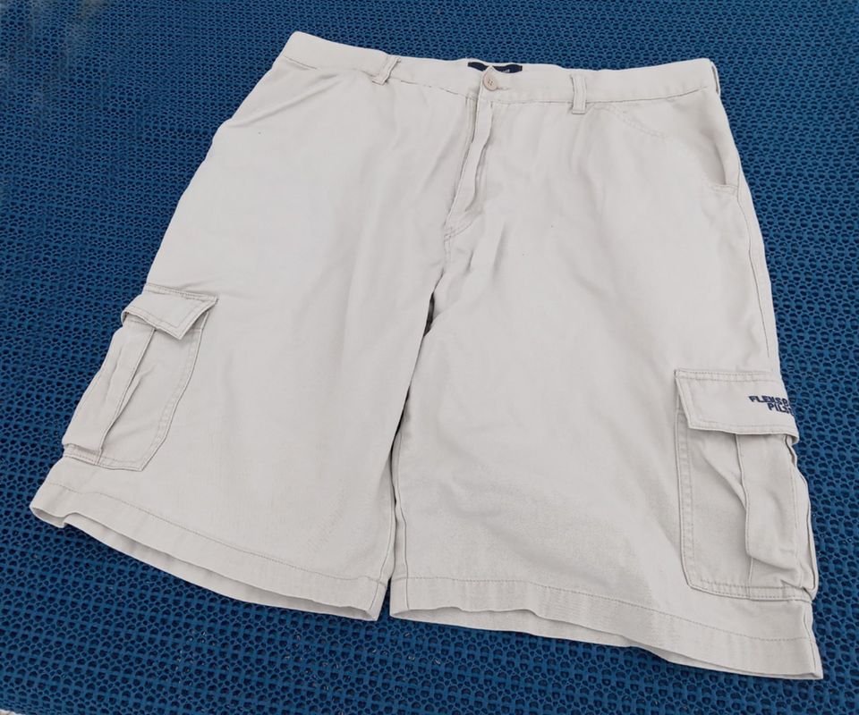 Kurze Flens-Hose, Shorts, Größe 56, XL in Flensburg