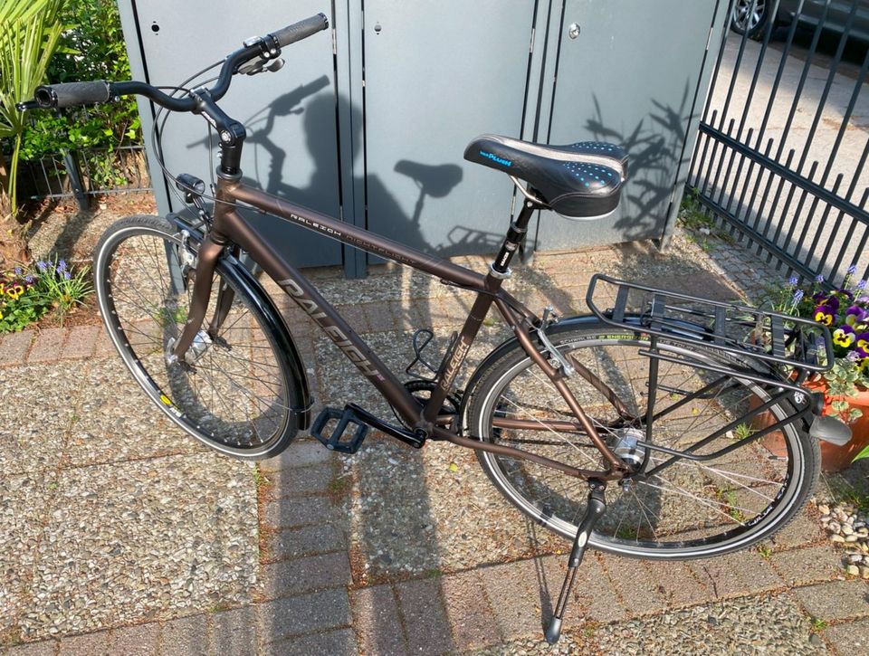 Raleigh Nightflight, Shimano 8 Gang Premium, Reiserad in Hamburg