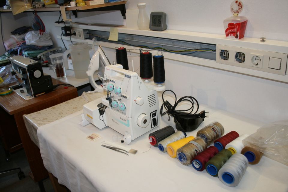 Nähmaschine Overlock in Ruppichteroth