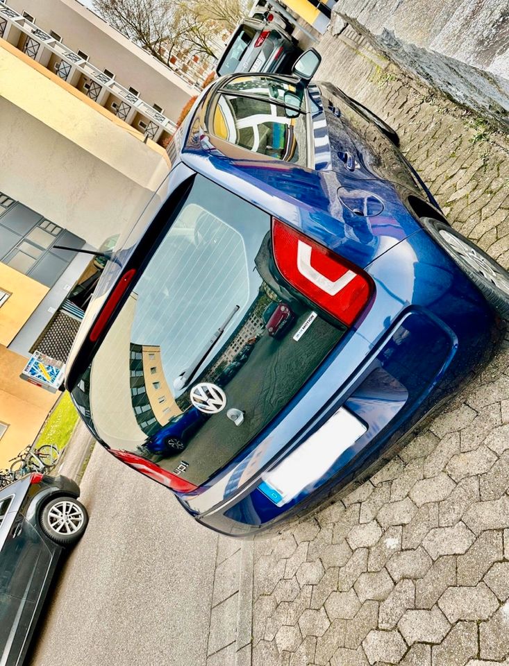 VW UP Bj 2016 mit einem guten Zustand in Freiburg im Breisgau