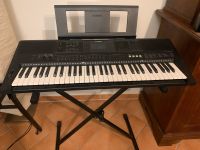 Yamaha PSR E453 Keyboard mit Zubehör Kreis Pinneberg - Westerhorn Vorschau