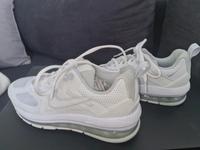 Nike 'Air Max Genome'....Gr.38,5 Hessen - Großkrotzenburg Vorschau