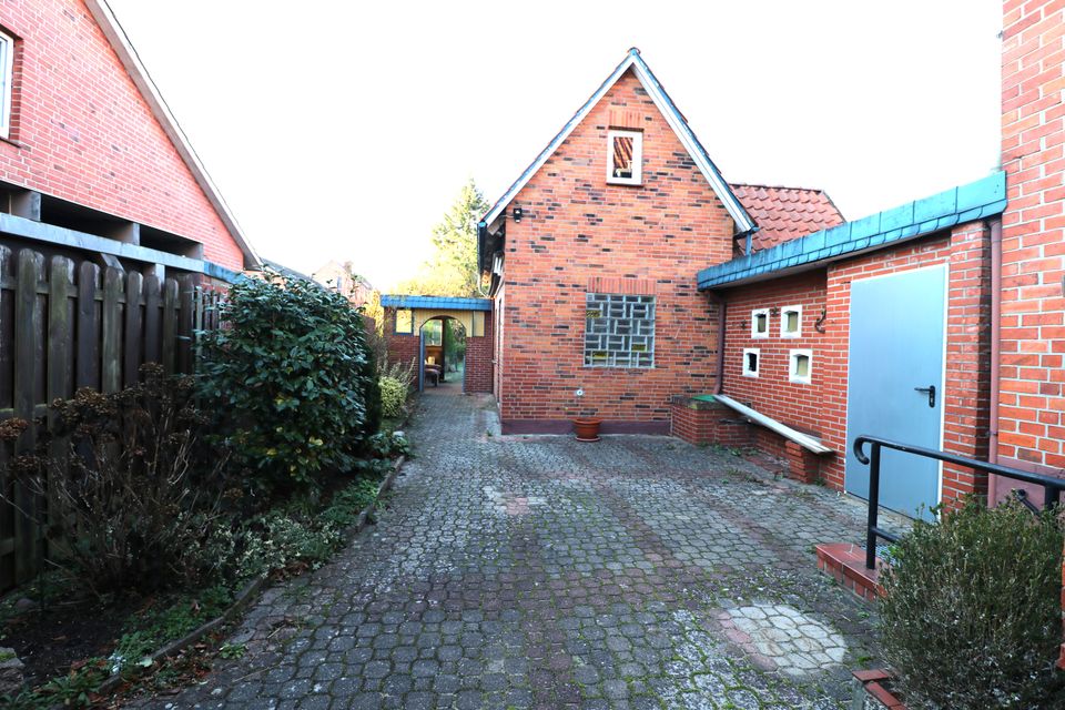 Perfekt für die handwerklich begabte Familie - Großzügige & individuell nutzbare Doppelhaushälfte mit Garten, Anbau & Carport in Lüneburg in Lüneburg