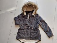 Moderne Mädchen-Jacke von H&M, Größe 158 Nordrhein-Westfalen - Ascheberg Vorschau