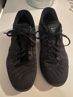 Nike Free RN schwarz/schwarz gr.41 (40,5) Turnschuhe Laufschuhe Bayern - Kempten Vorschau