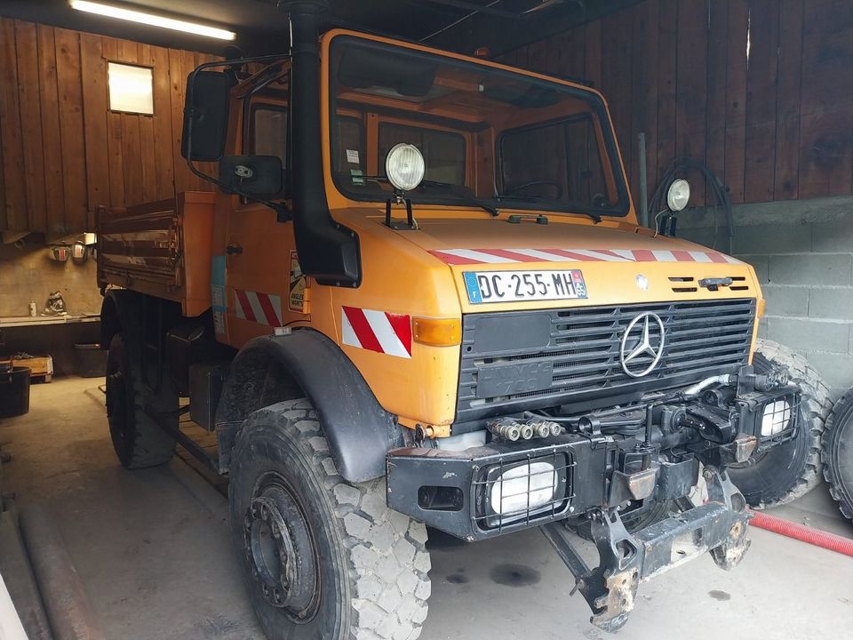 UNIMOG U1700  1988 in Saarbrücken