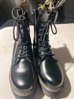 Dr. Martens Boots schwarz Gr. 38 schwarz wie neu Hessen - Pfungstadt Vorschau