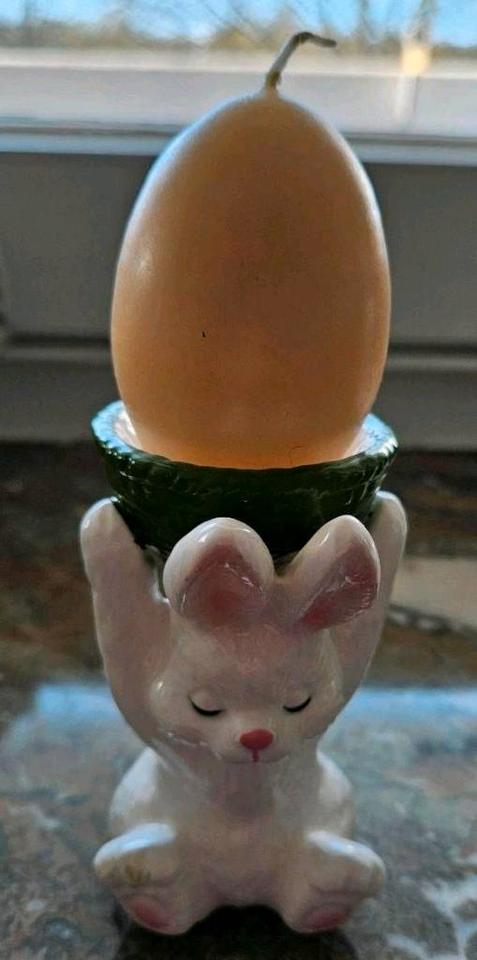 2 Vintage Osterhase trägt Osterei Kerze, Eierbecher, Porzellan in Bremen