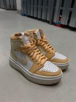 Air Jordan 1 Elevate high celestial gold/muslin white München - Pasing-Obermenzing Vorschau