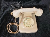 Altes Bakelit Telefon Elfenbeinfarbe 50er Jahre Wählscheibe Niedersachsen - Hildesheim Vorschau