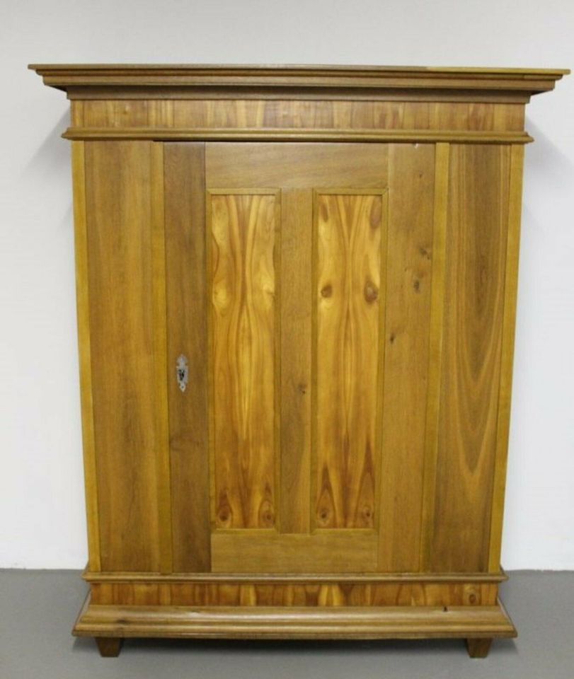 Biedermeier Schrank eintürig Eiche / Kirsch in Ehringshausen