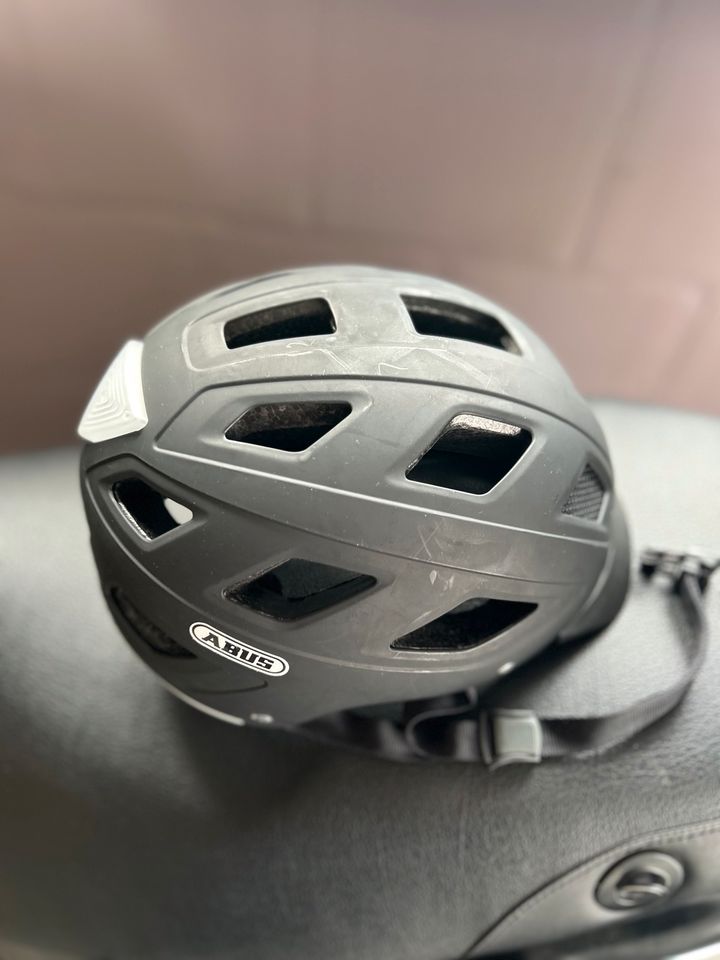 Abus Urbane Helm in Breuna