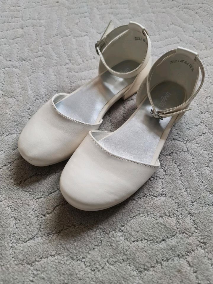 Ballerinas Gr. 33 in Germering