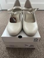 Pumps Leder BEIGE Gr. 41 NEU 5th Avenue Bayern - Schlüsselfeld Vorschau