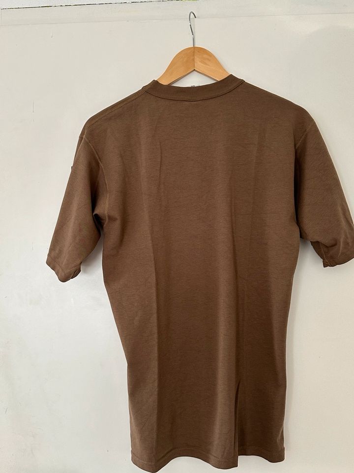 Bundeswehr T-Shirt 2xmal Gr. 50/44 in Bondorf