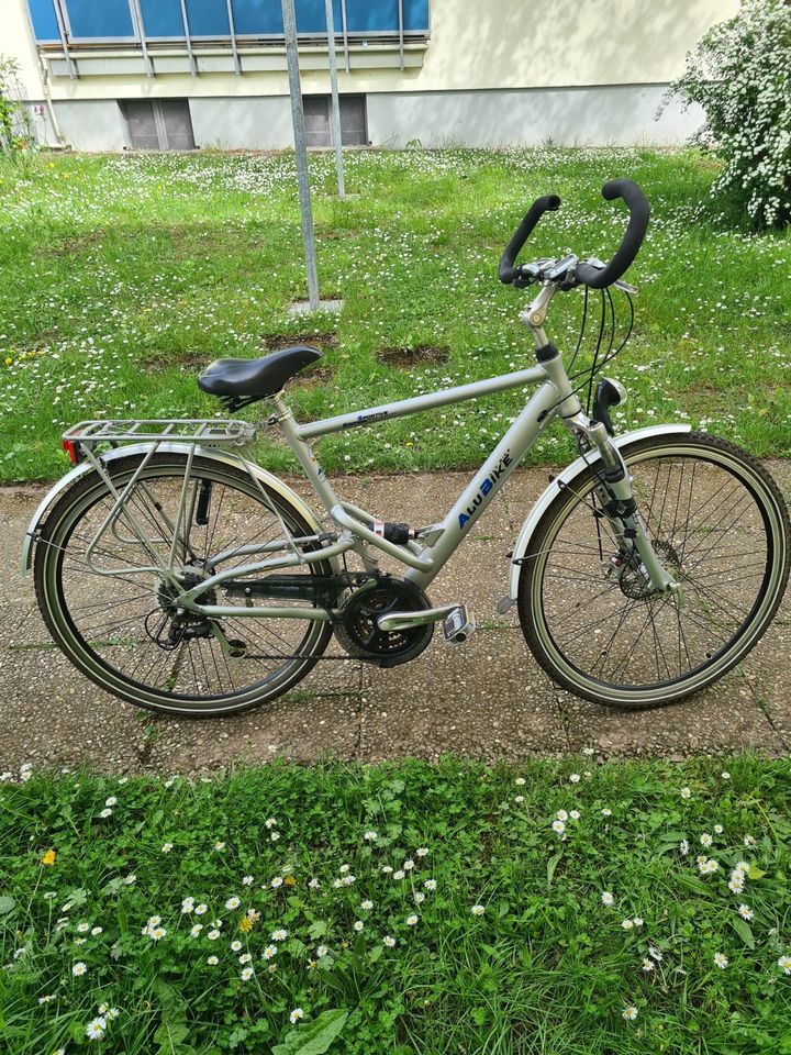 Fahrrad alubike 28 Zoll 3x6 Gang in Rüsselsheim