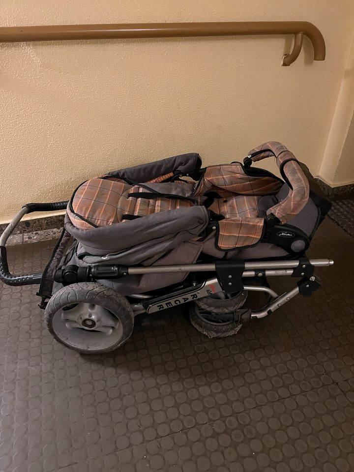 Kinderwagen Baggy Hartan Racer in Berlin