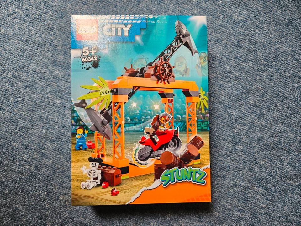 LEGO CITY: The Shark Attack Stunt Challenge (60342) NEU/OVP in Sterup