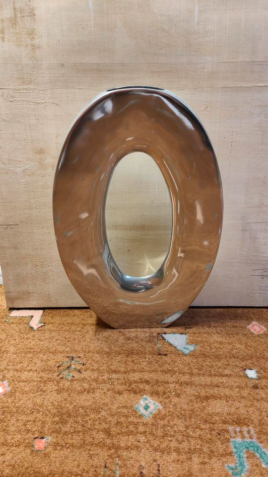 Vase oval gebraucht Metall, schwer in Trappenkamp