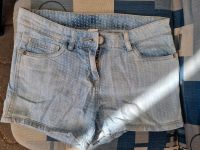 kurze Shorts Mädchen Jeans Gr. 170 4€ Nur Abholung Niedersachsen - Wienhausen Vorschau