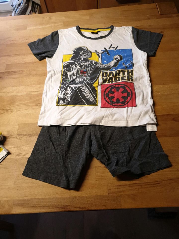 Star Wars Schlafanzug kurz 10 Jahre Kinder in Pettstadt
