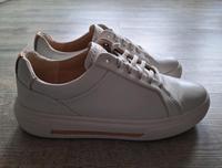 Clarks Sneaker Gr. 39 weiß Hollyhock Walk neu Niedersachsen - Stade Vorschau