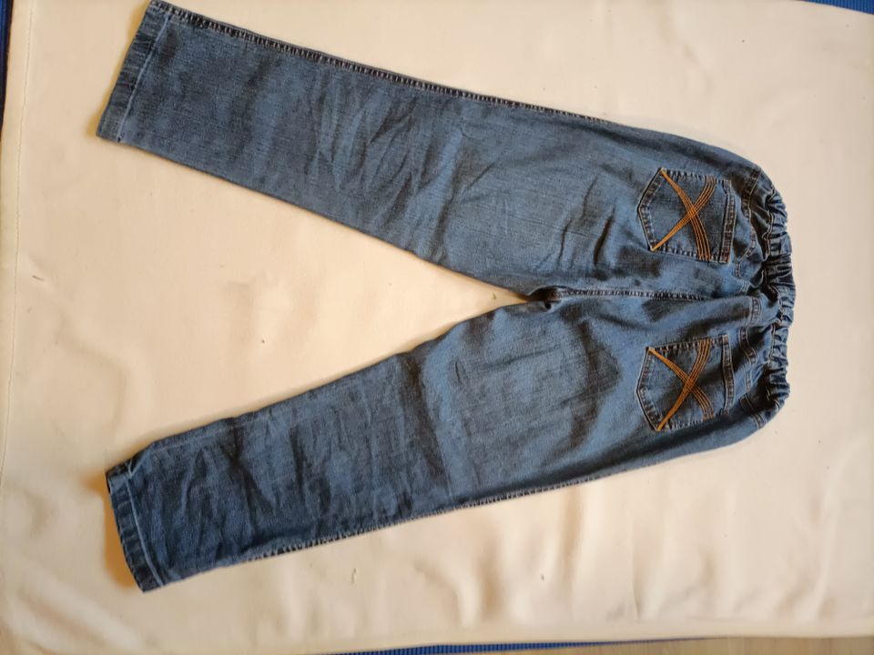 blaue Jeanshose für Rollifahrer Größe 152 von Pien & Polle in Menden