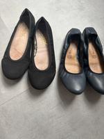 Ballerinas Schwarz und blau Gr 36 guter Zustand Nordrhein-Westfalen - Hilden Vorschau