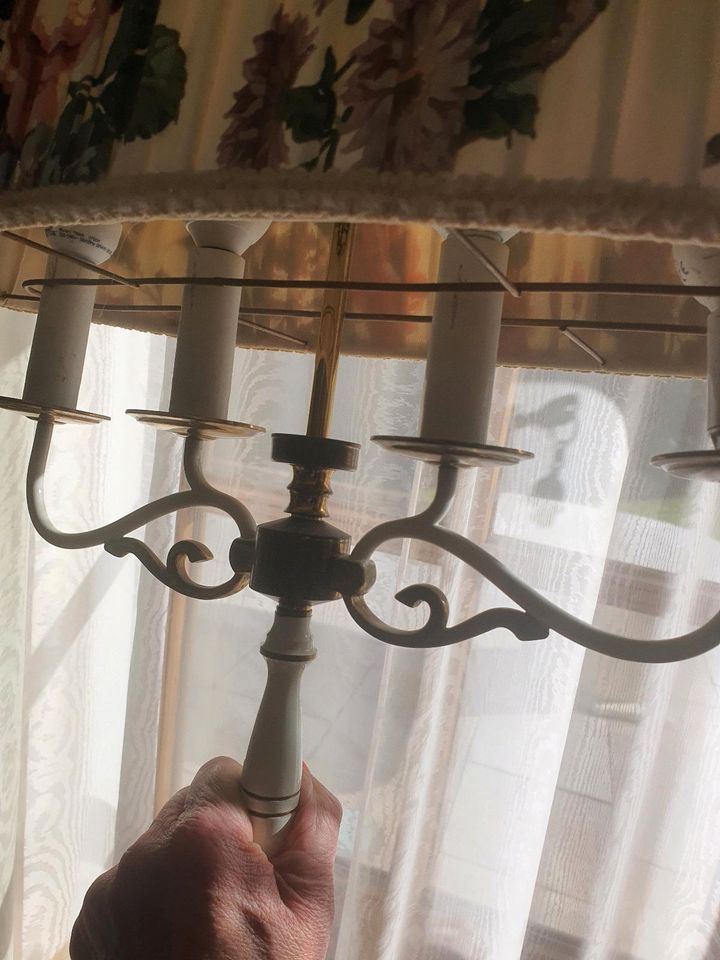 Vintage Stehlampe 150 cm 4 flammig Blumen in Utting