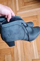 Stiefeletten Damen Gr. 37 grau *ungetragen* Sachsen - Neusalza-Spremberg Vorschau