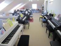 125 Digitalpianos/Klaviere abholbar: Yamaha Kawai Casio ab Nordrhein-Westfalen - Nideggen / Düren Vorschau