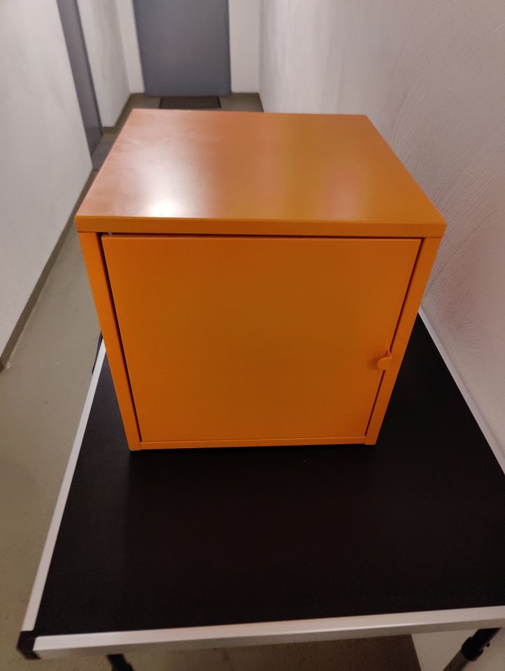 Ikea Lixhult Schrank Orange in Dormagen