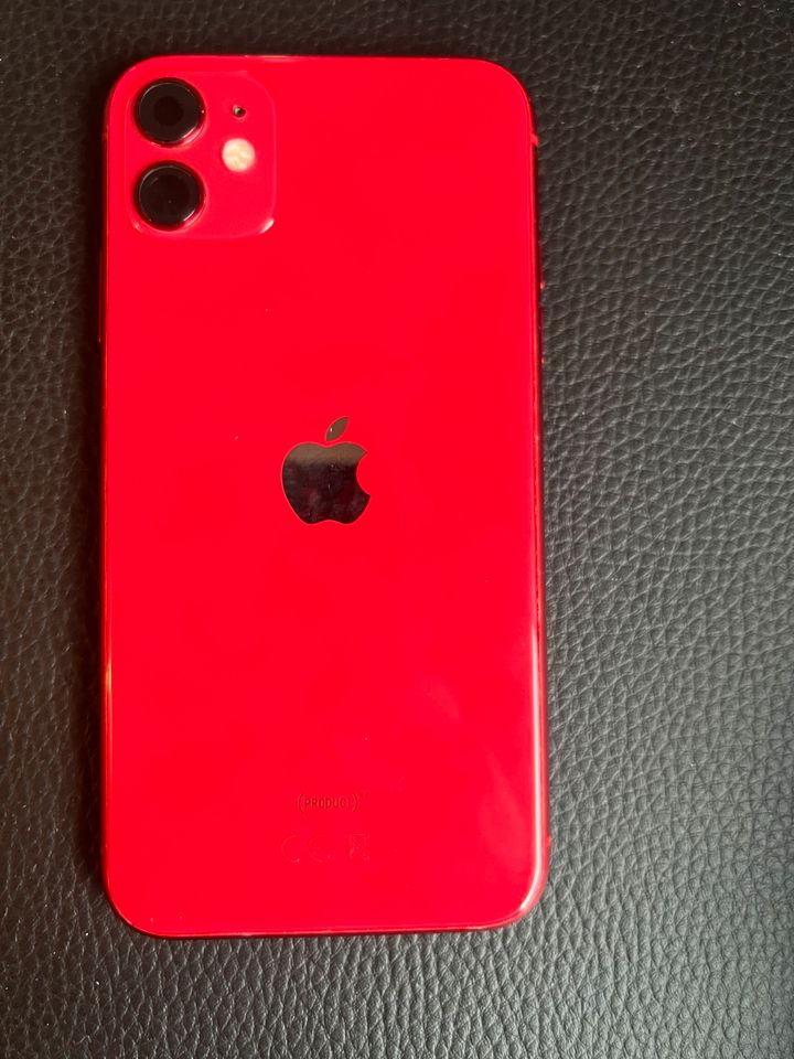 iPhone 11 Gehäuse Backcover rot original Apple in Saarlouis