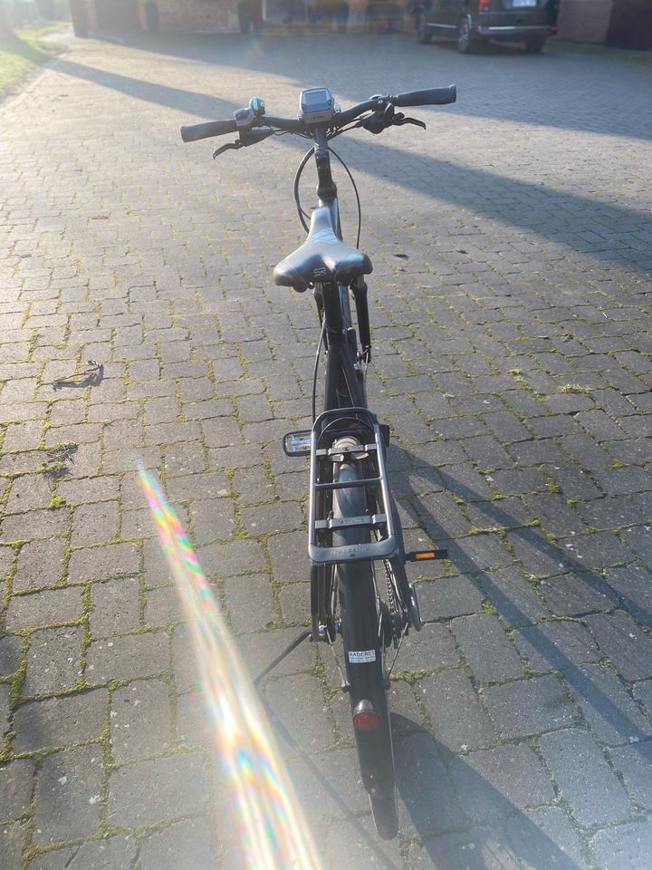 Stevens E-Bike schwarz in Thedinghausen