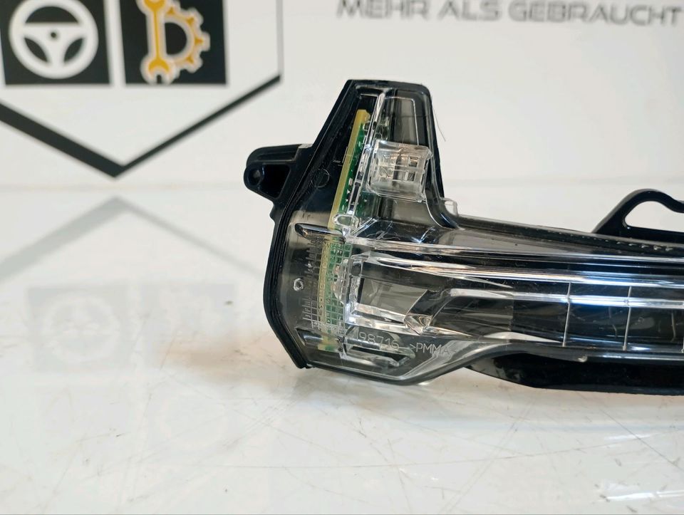 Audi A4 B9 Außenspiegel Blinker 8W0949101 A Links Blinklicht in Niederkassel