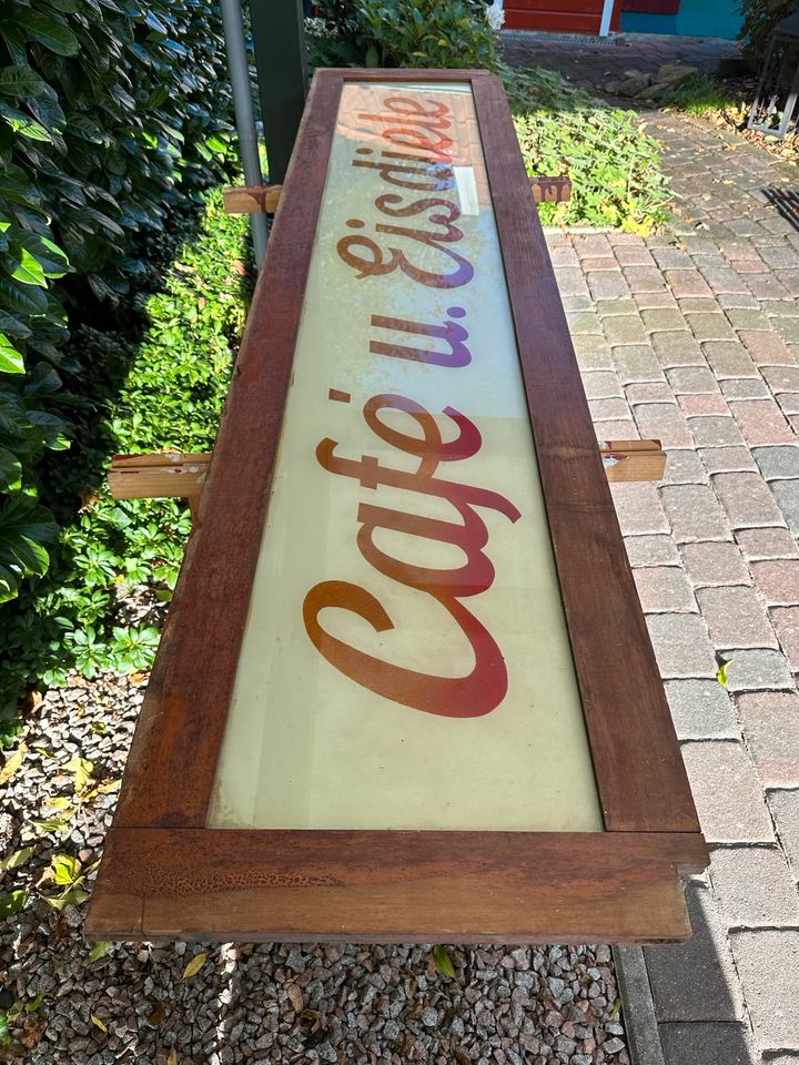 Schild Café Eisdiele in Wiesmoor