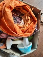 Kiste mit viversen Flohmarktsachen zu verschenken Rheinland-Pfalz - Mommenheim Vorschau