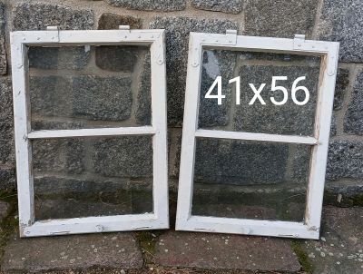 Alte Fenster aus Holz und Metall Je 20,-€ in Königsbrück