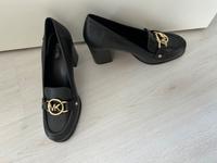 Michael Kors Schuhe Gr.42 NEU Leder Pumps Original Bayern - Karlsfeld Vorschau