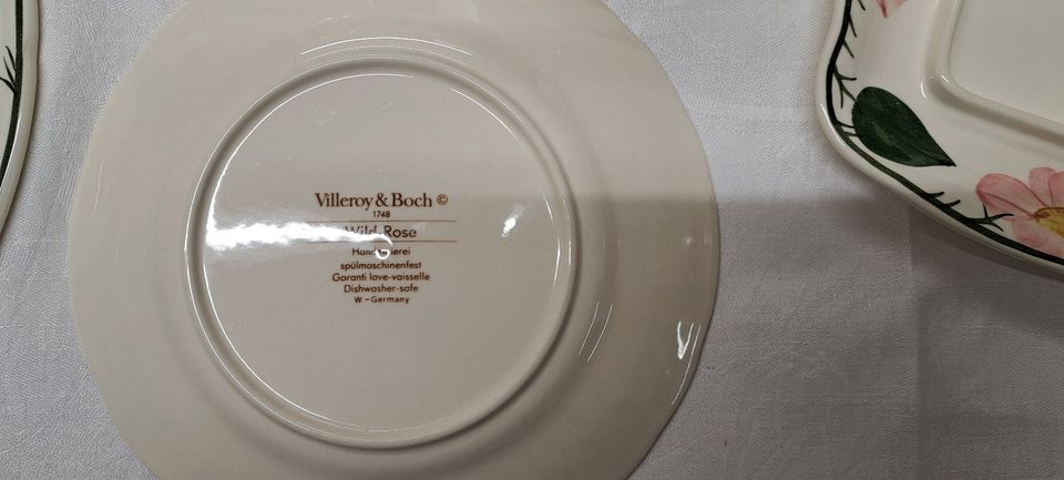 Service Villeroy & Boch Wildrose 42 Teile in Iserlohn