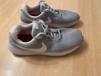 Nike Schuhe Größe 41 Nordrhein-Westfalen - Lengerich Vorschau