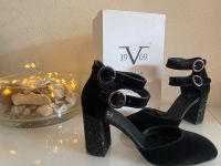 Versace 19-69 Pumps Samt schwarz Glitzer Veronique Gr. 40 Neu Baden-Württemberg - Aichwald Vorschau