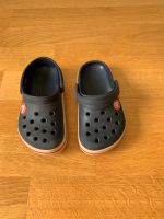 Crocs für Kinder dunkelblau rot/weiss München - Laim Vorschau